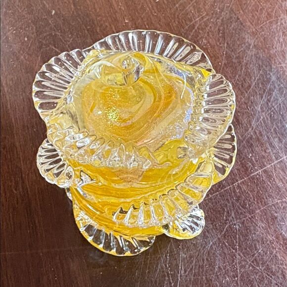 Yellow Glass Rose - Picture 2 of 7